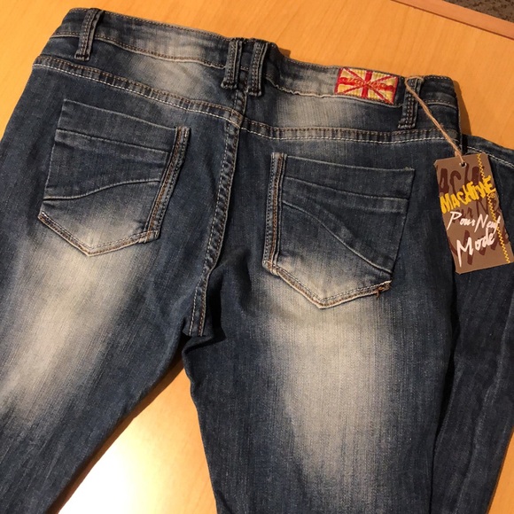 Super distressed Skinny Jean - Picture 6 of 10